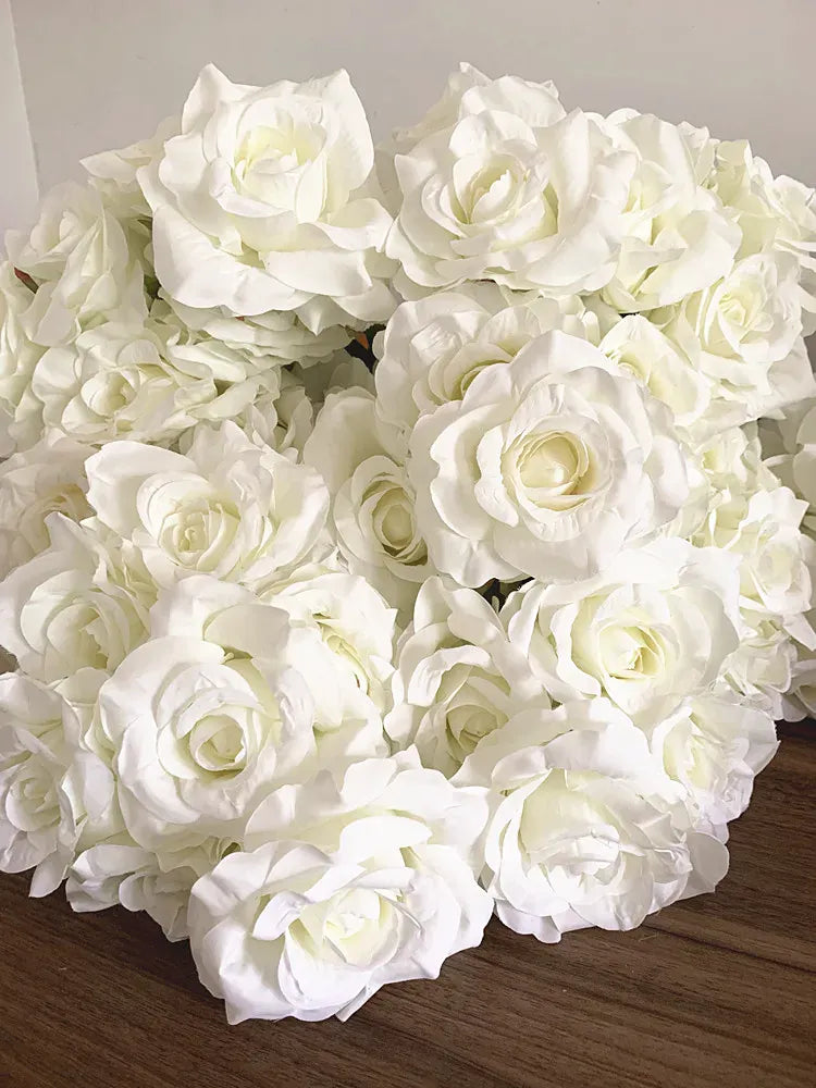 Bouquet de 7 Roses Artificielles Blanches