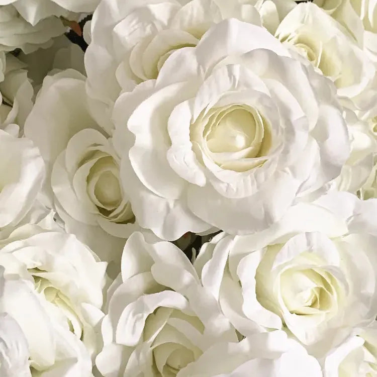 Bouquet de 7 Roses Artificielles Blanches