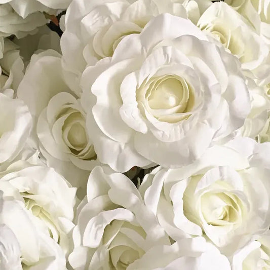 Bouquet de 7 Roses Artificielles Blanches