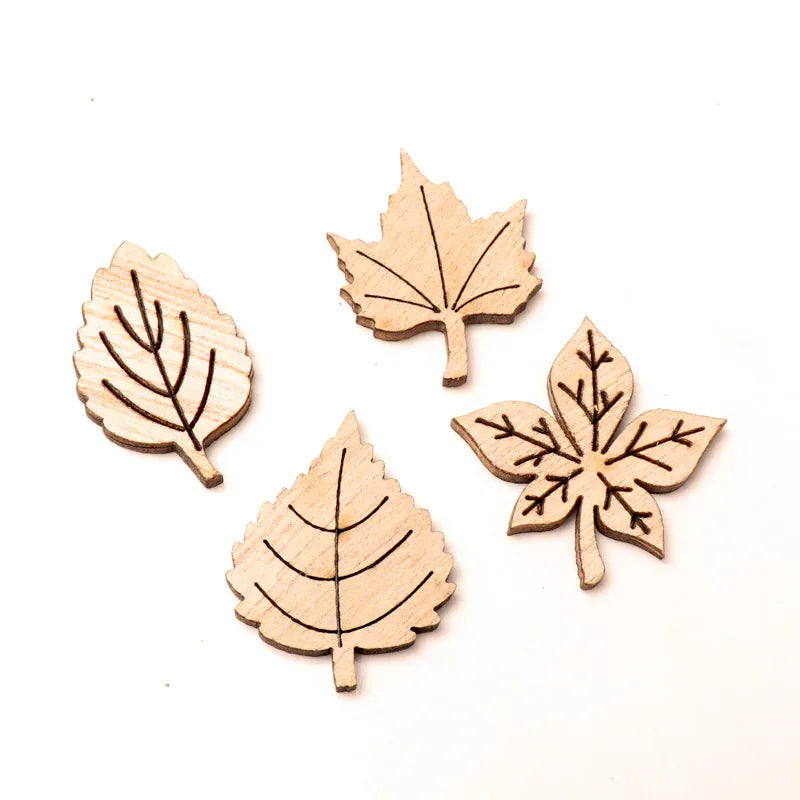 Lot de 40 Feuilles en Bois