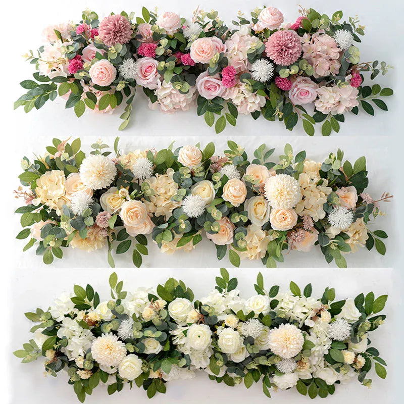 Rangées de Roses Artificielles