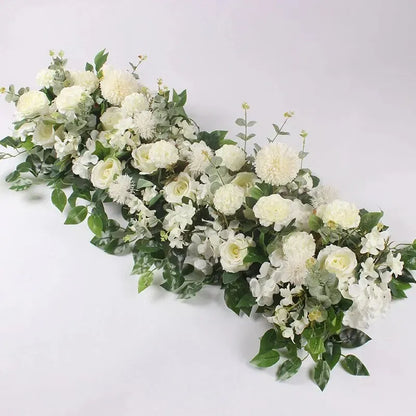 Rangées de Roses Artificielles
