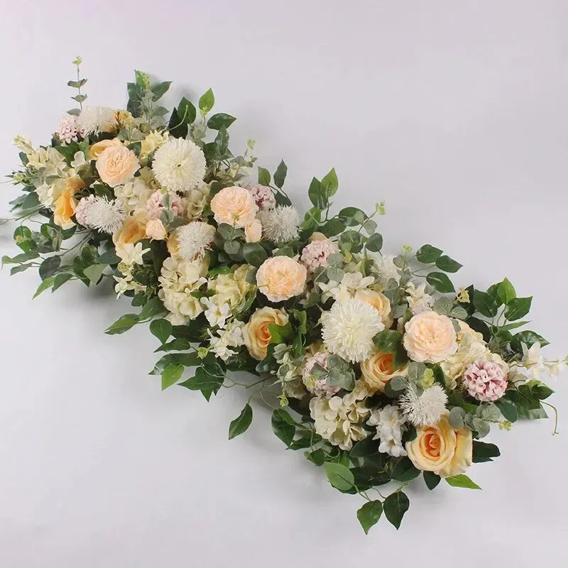 Rangées de Roses Artificielles